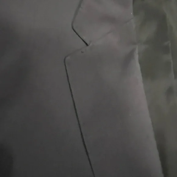 Hugo Boss 100% Virgin Wool Suit